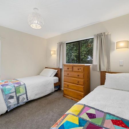 Wharerata - Otaki Beach Holiday Home 外观 照片