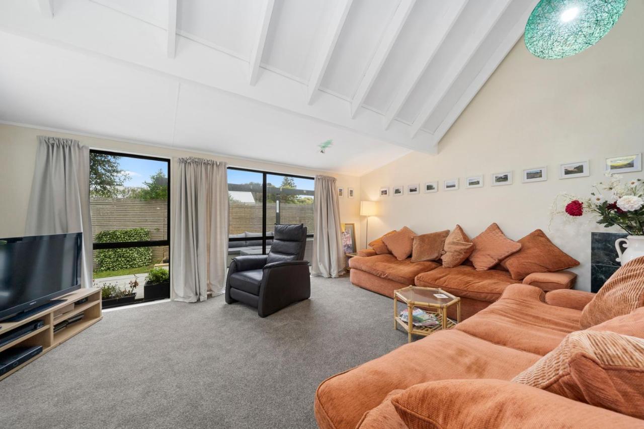 Wharerata - Otaki Beach Holiday Home 外观 照片